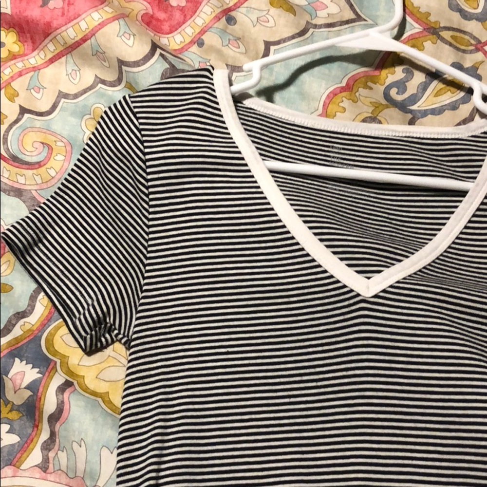 Striped Gap T-shirt